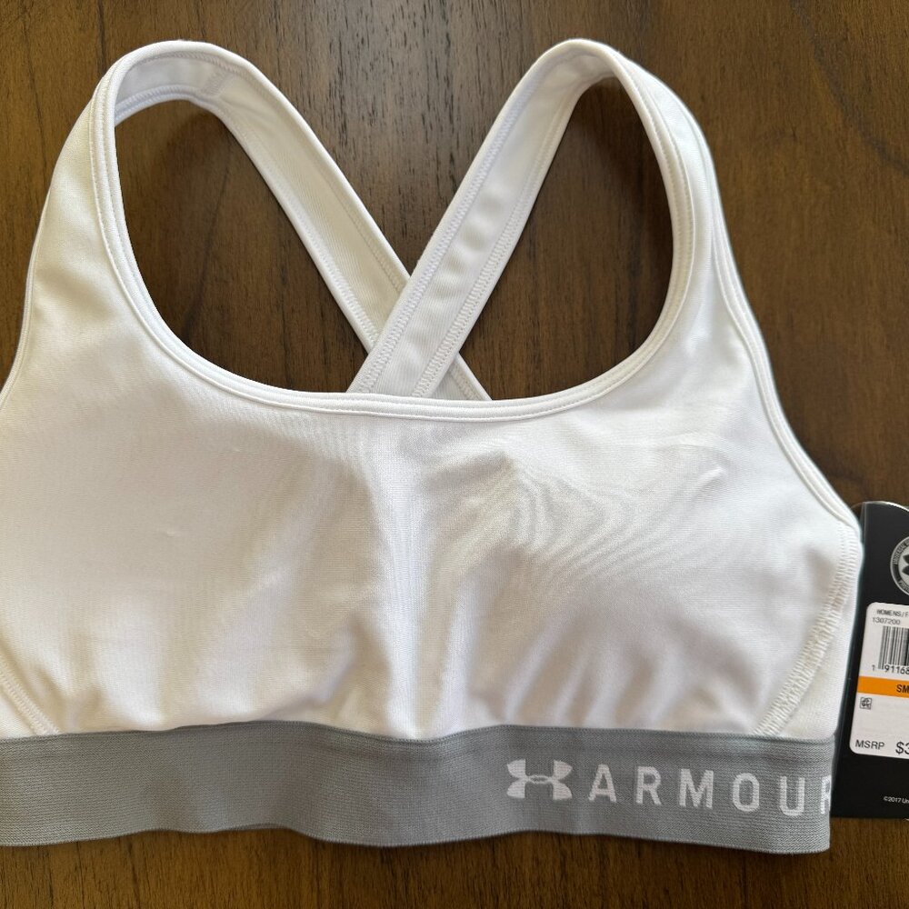 Womens Under Armour sports bra size S NWT